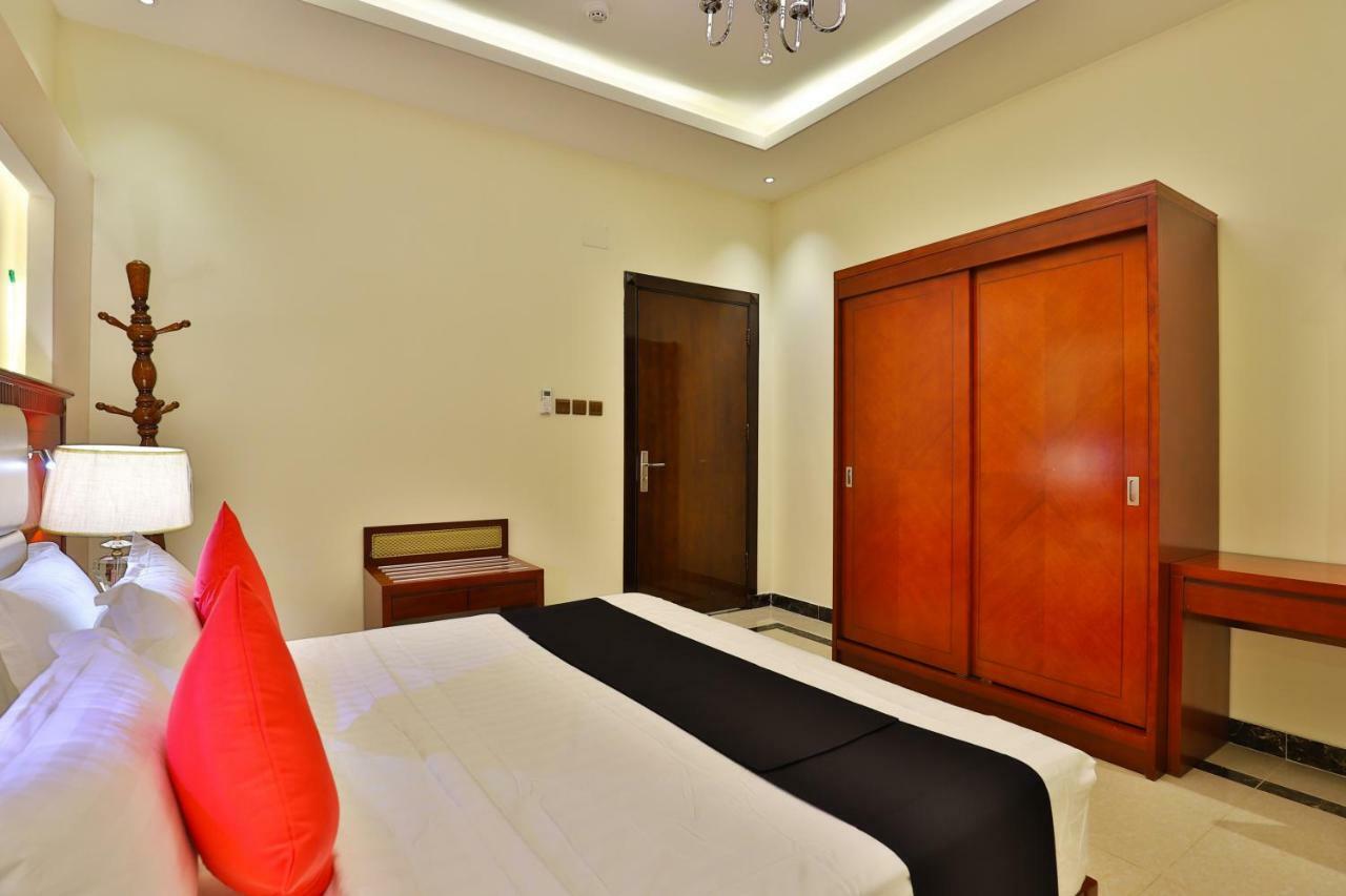 Dreams Houses Furnished Suites タブーク エクステリア 写真