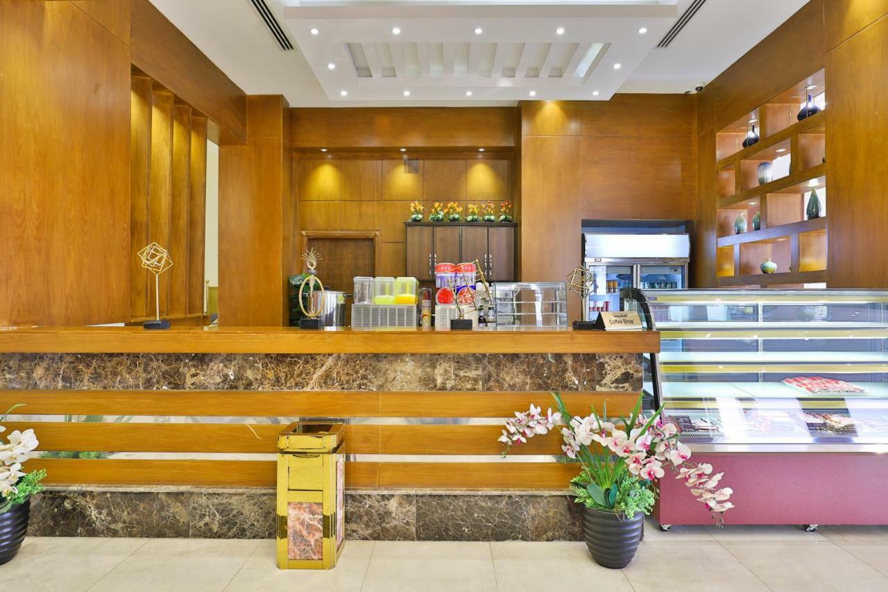 Dreams Houses Furnished Suites タブーク エクステリア 写真