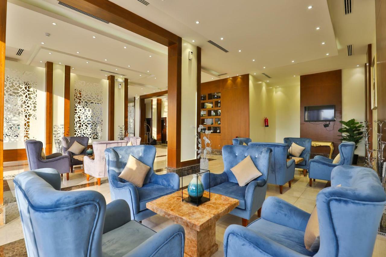 Dreams Houses Furnished Suites タブーク エクステリア 写真
