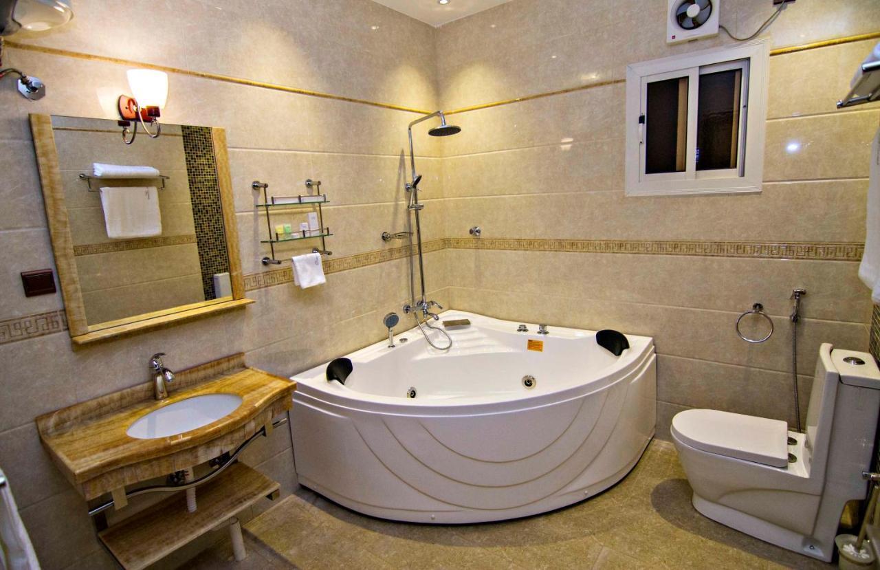 Dreams Houses Furnished Suites タブーク エクステリア 写真