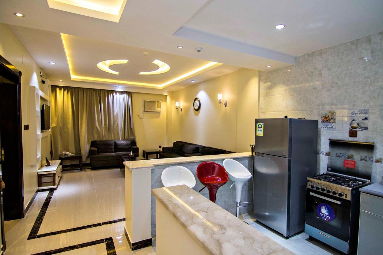 Dreams Houses Furnished Suites タブーク エクステリア 写真